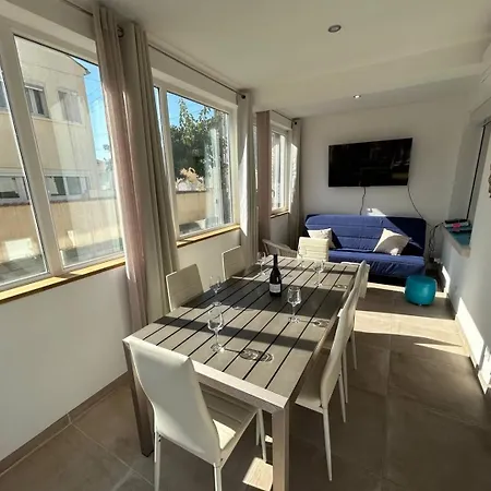Foum Plage Apartment *